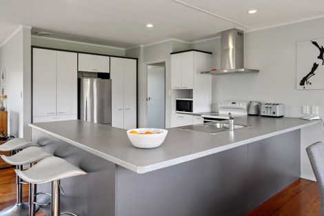 Photo of property in 153 Ocean Beach Road, Tairua, 3508