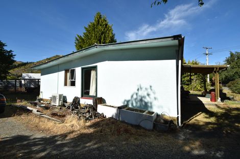 Photo of property in 9 Sutherland Road, Omarama, 9412