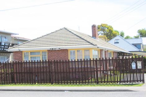 Photo of property in 1/35 Packe Street, Edgeware, Christchurch, 8013