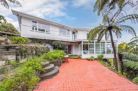 Photo of property in 18 Magnolia Grove, Maungaraki, Lower Hutt, 5010