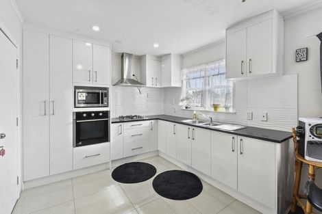 Photo of property in 27 Takanini Road, Takanini, 2112