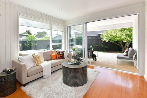 Photo of property in 21 Laurence Street, Manly, Whangaparaoa, 0930