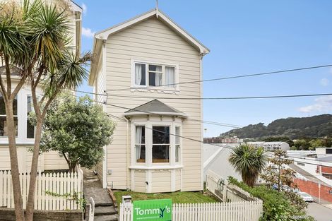 Photo of property in 30 Drummond Street, Mount Cook, Wellington, 6021