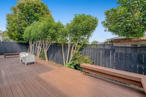 Photo of property in 1/24 James Street, Bayview, Auckland, 0629