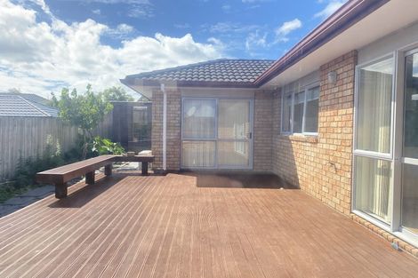 Photo of property in 29 Toledo Avenue, Henderson, Auckland, 0612
