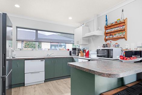 Photo of property in 106 Burns Street, Leamington, Cambridge, 3432