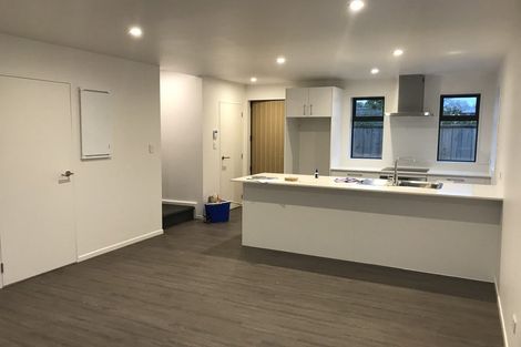 Photo of property in 4b Wattle Road, Sunnyvale, Auckland, 0612