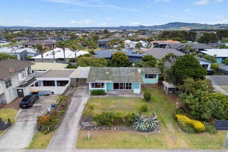 Photo of property in 1130 Papamoa Beach Road, Papamoa Beach, Papamoa, 3118