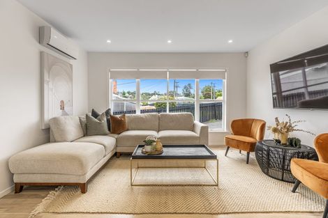 Photo of property in 36 Elliott Avenue, Bayview, Auckland, 0629