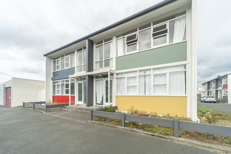 Photo of property in 7/55 Apu Crescent, Lyall Bay, Wellington, 6022
