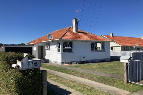 Photo of property in 14 Carey Street, Waitara, 4320
