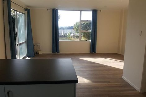 Photo of property in 1/58 Paynters Avenue, Strandon, New Plymouth, 4312