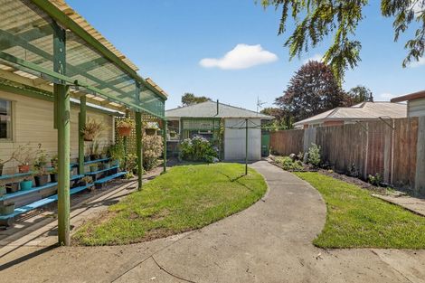 Photo of property in 11 Bevington Street, Avonhead, Christchurch, 8042