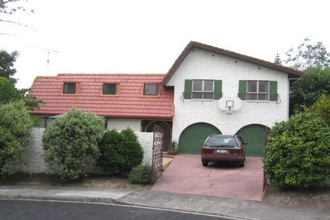 Photo of property in 3 Glenbush Place, Birkenhead, Auckland, 0626