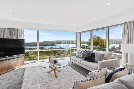 Photo of property in 5 Compass Way, Whitby, Porirua, 5024