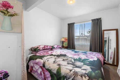 Photo of property in 2 Spencer Street, Western Heights, Rotorua, 3015