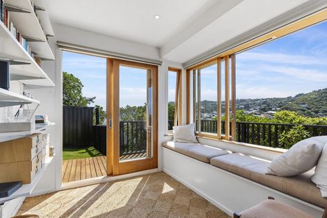 Photo of property in 156 Derwent Street, Island Bay, Wellington, 6023