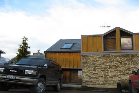 Photo of property in 5 Stone Ridge Place, Queenstown, 9300