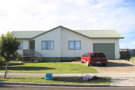 Photo of property in 30 Aldershot Place, Nawton, Hamilton, 3200