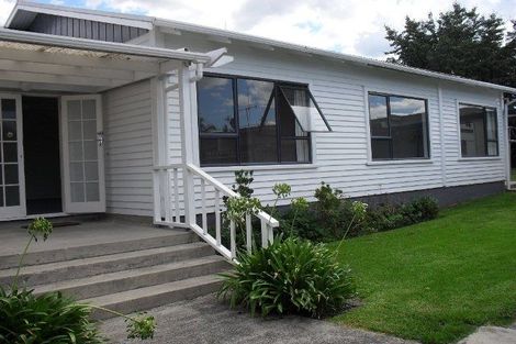 Photo of property in 493b Devonport Road, Tauranga South, Tauranga, 3112