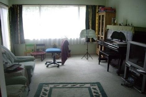 Photo of property in 31 Lavery Place, Sunnynook, Auckland, 0632