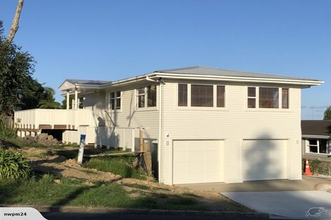 Photo of property in 28 Ridge Road, Howick, Auckland, 2014