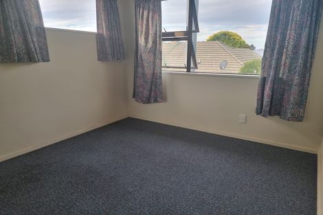 Photo of property in 4 Oakfield Street, Burnside, Christchurch, 8053