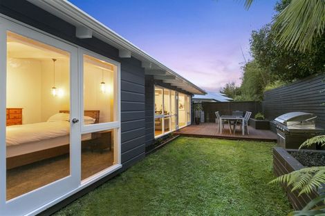 Photo of property in 1/10 Morton Avenue, Forrest Hill, Auckland, 0620