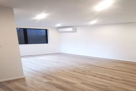 Photo of property in 5/12 Clare Place, Mount Wellington, Auckland, 1060