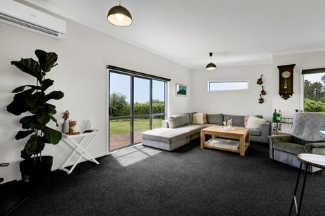 Photo of property in 281 Upland Road, Tarurutangi, New Plymouth, 4372