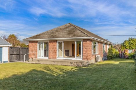 Photo of property in 27 Bourne Crescent, Papanui, Christchurch, 8053