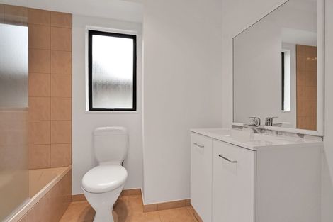 Photo of property in 13a Mawney Road, Henderson, Auckland, 0610