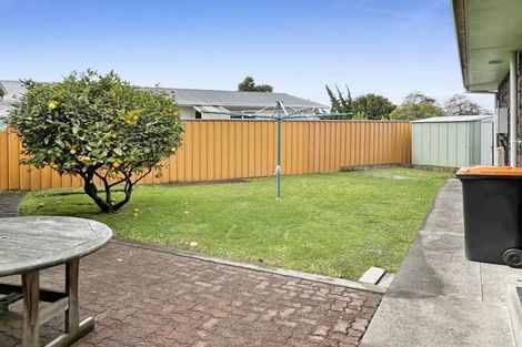 Photo of property in 27 Amberley Avenue, Westbrook, Palmerston North, 4412