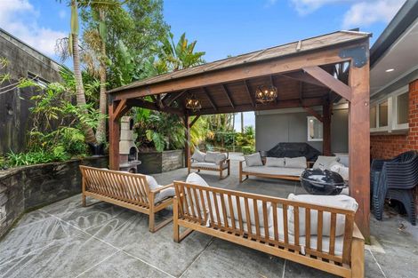 Photo of property in 2 Bickerstaffe Road, Maungaturoto, 0520