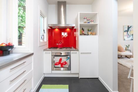 Photo of property in 2 Ascot Street, Thorndon, Wellington, 6011