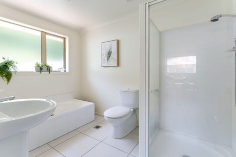 Photo of property in Totara Grove, 2/115 Grove Street, The Wood, Nelson, 7010