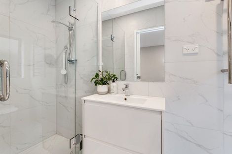 Photo of property in 7 Manawanui Way, Orewa, 0931