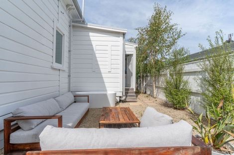 Photo of property in 250 Main Street, Greytown, 5712