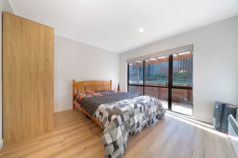 Photo of property in 2/46a Captain Scott Road, Glen Eden, Auckland, 0602