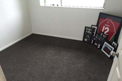 Photo of property in 178 Keri Vista Rise, Papakura, 2110