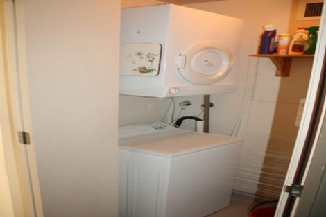 Photo of property in 1b/5 Charlotte Street, Eden Terrace, Auckland, 1021