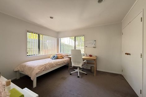 Photo of property in 1/13 Thornton Road, Milford, Auckland, 0620