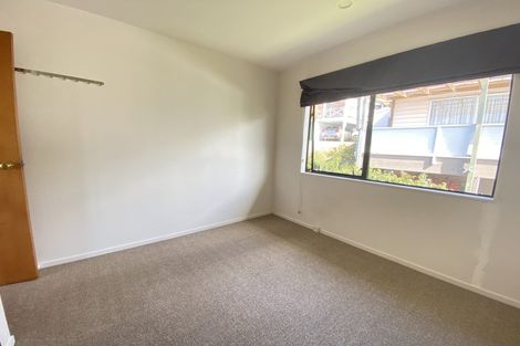 Photo of property in 1/76 Target Road, Totara Vale, Auckland, 0629
