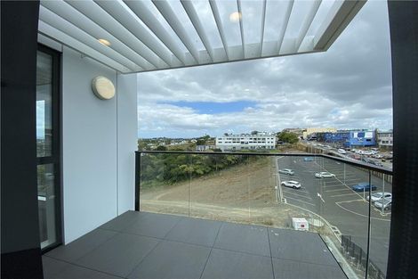 Photo of property in 414/19 Rawene Road, Birkenhead, Auckland, 0626
