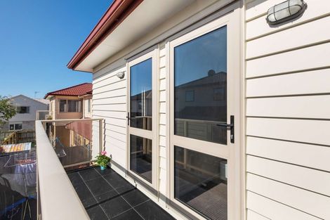 Photo of property in 3 Tavua Lane, Ranui, Auckland, 0612