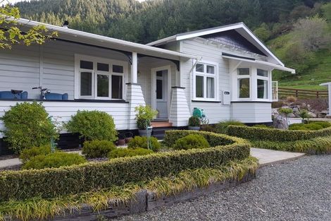 Photo of property in 250 Lud Vly Road, Hira, Nelson, 7071