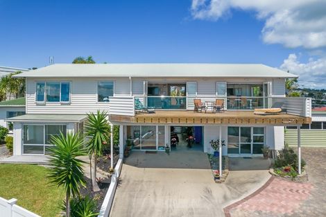 Photo of property in 4 Melandra Road, Stanmore Bay, Whangaparaoa, 0932