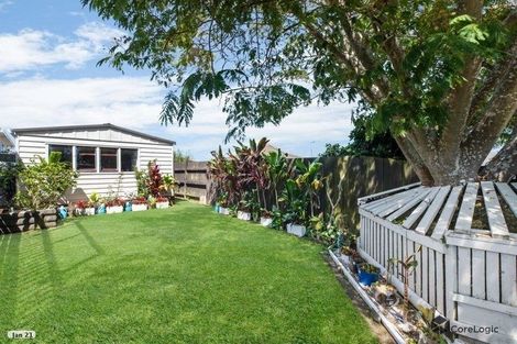 Photo of property in 2/23 Silver Creek Road, Weymouth, Auckland, 2103