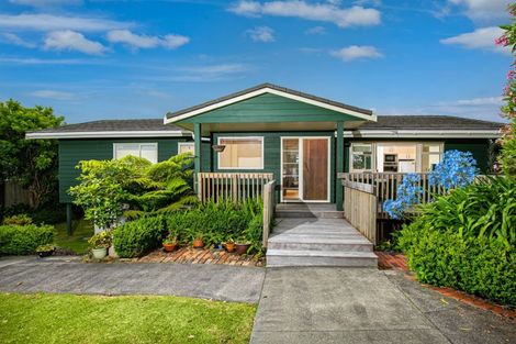 Photo of property in 5 Marae Road, Greenhithe, Auckland, 0632