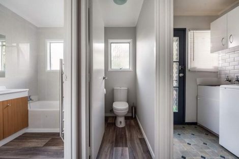 Photo of property in 8 Arde Place, Massey, Auckland, 0614